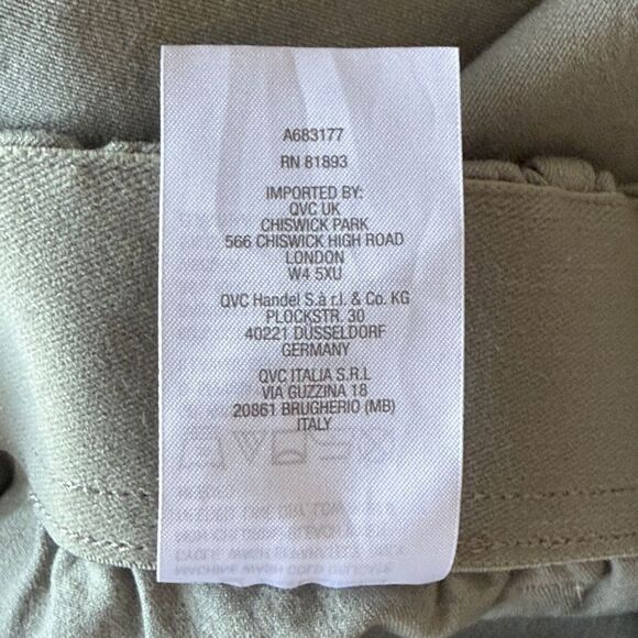 AnyBody Regular All-Stretch Twill Straight Leg Ankle Green Pants Size Medium - Picture 10 of 10